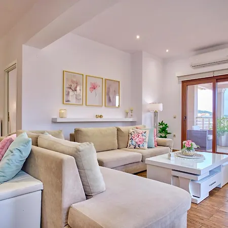 Elena Luxury Agios Stefanos * Agios Stefanos Avliotes (Corfu)